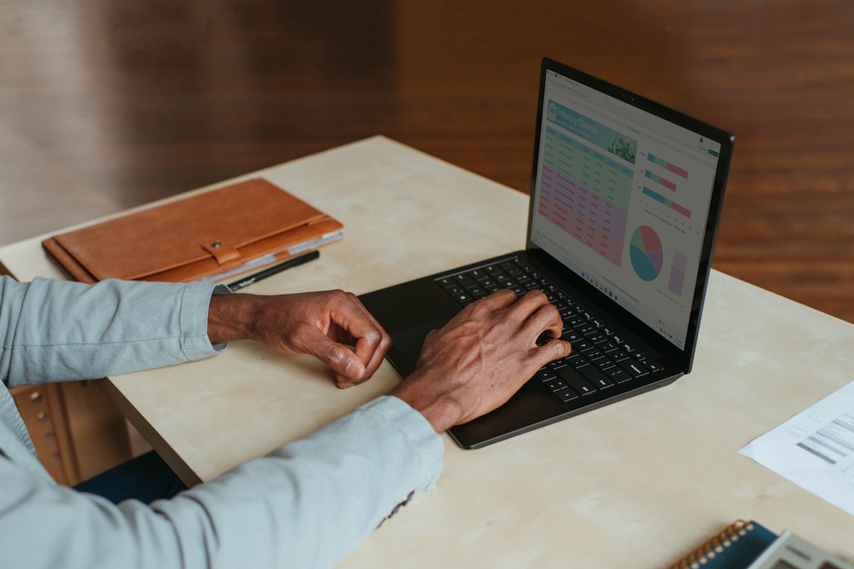 Cash vs Accrual Accounting: Which Is Right for Your Services Business?
